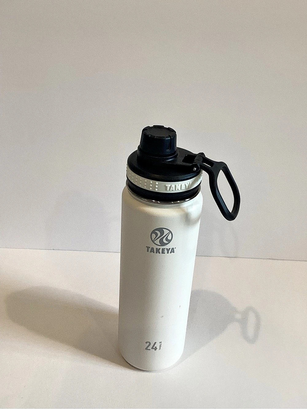 Takeya Actives 24 oz Insulated Water Bottle White & Black
